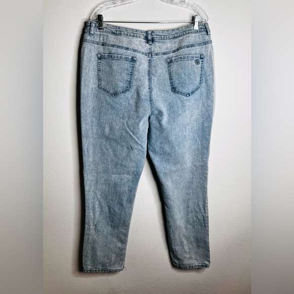DG2 Straight Leg Washed Blue Jeans, Size XLT - Picture 2 of 10